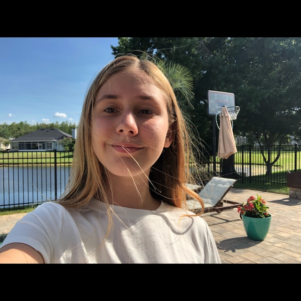 Meet your Posher, Gabi